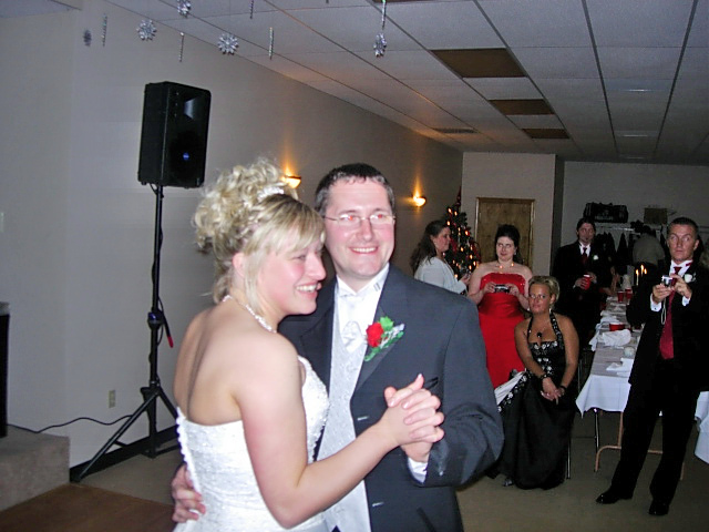 pine-grove-wedding-djs